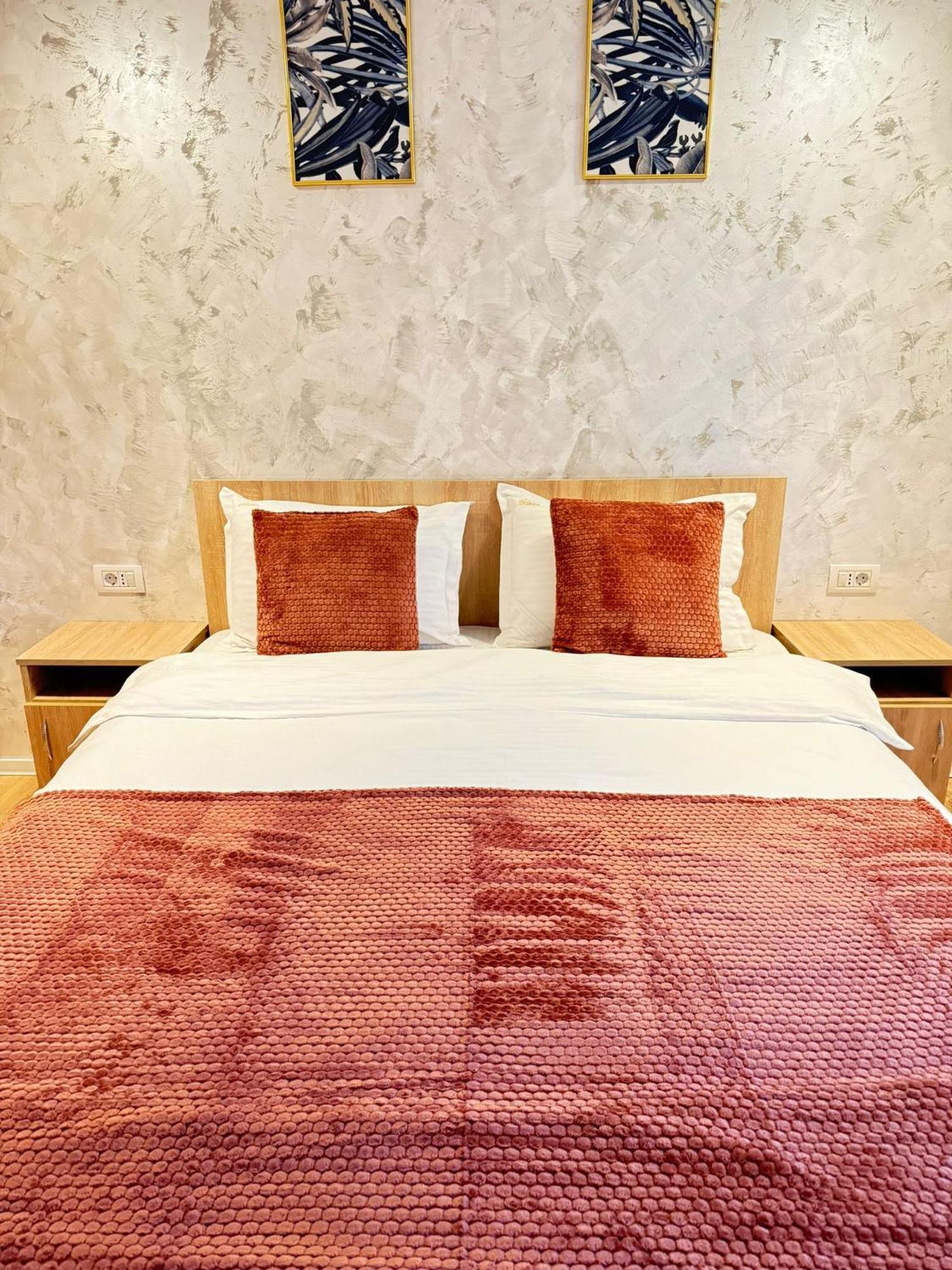 Glam Apartments Lipatti Near Iulius Mall And City Center 蒂米什瓦拉 外观 照片