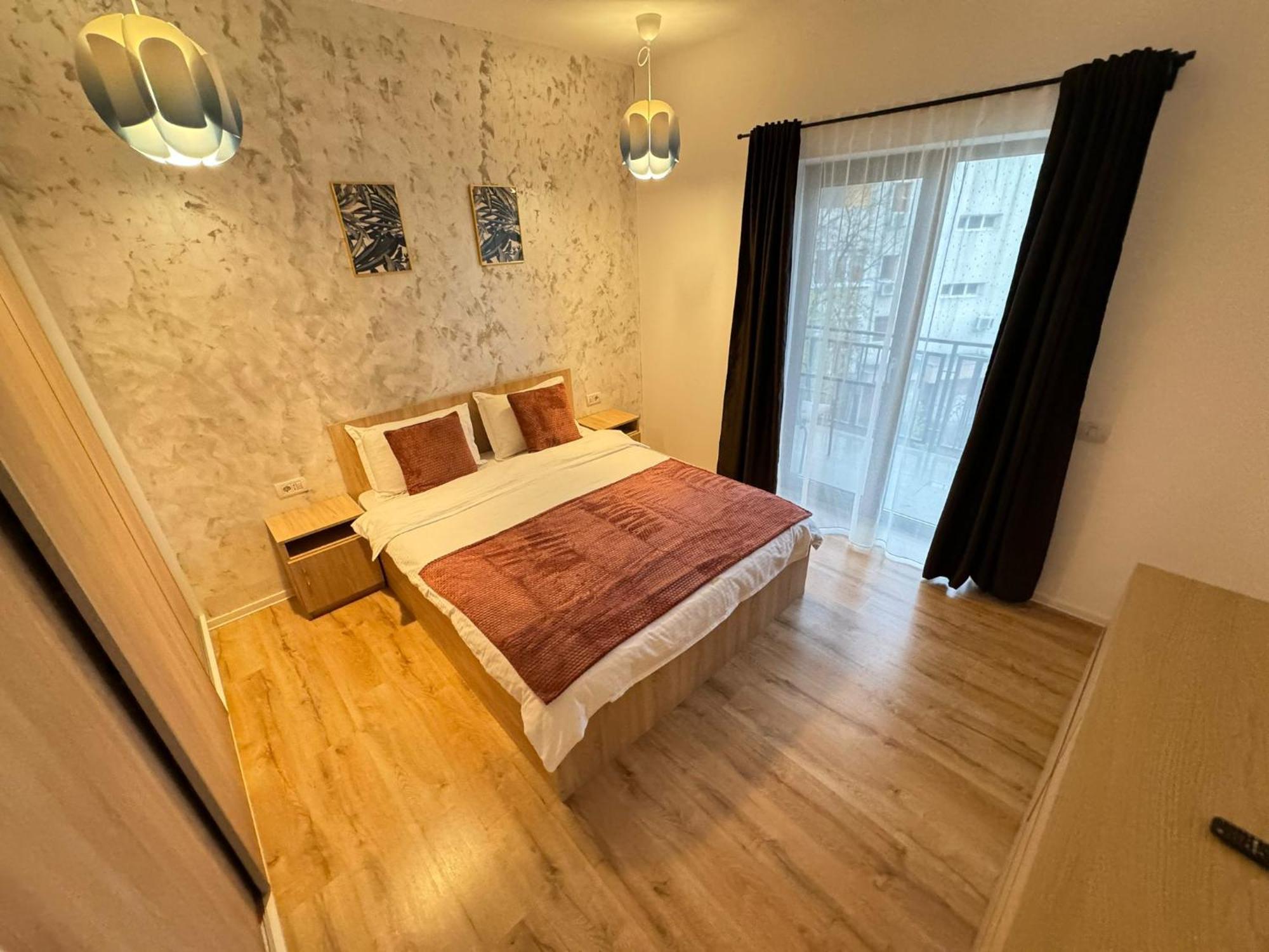 Glam Apartments Lipatti Near Iulius Mall And City Center 蒂米什瓦拉 外观 照片